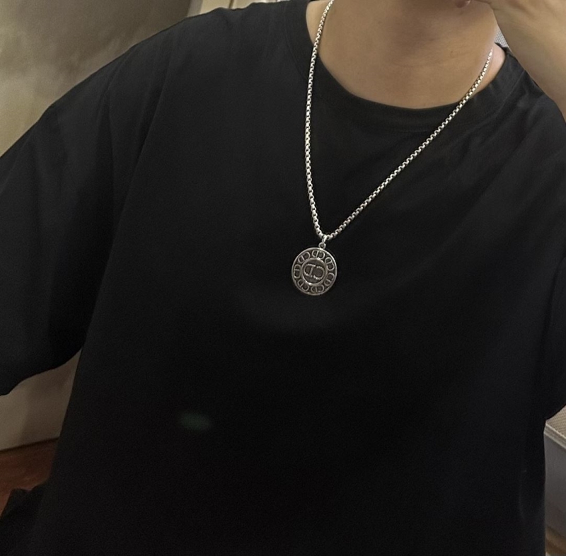 chr1st1an D10r necklaces